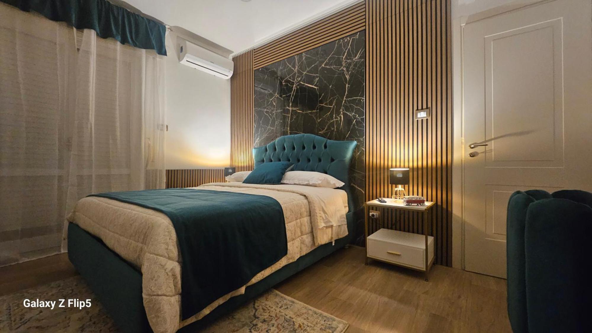 White Butterfly Home Napoli Bagian luar foto