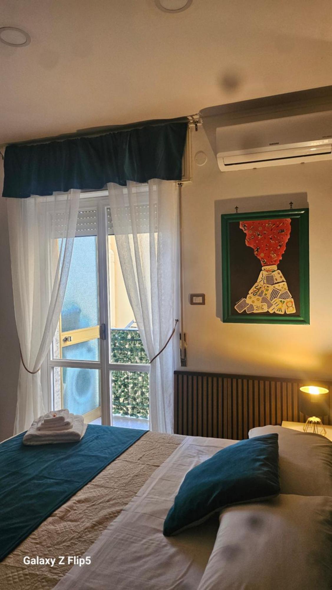 White Butterfly Home Napoli Bagian luar foto